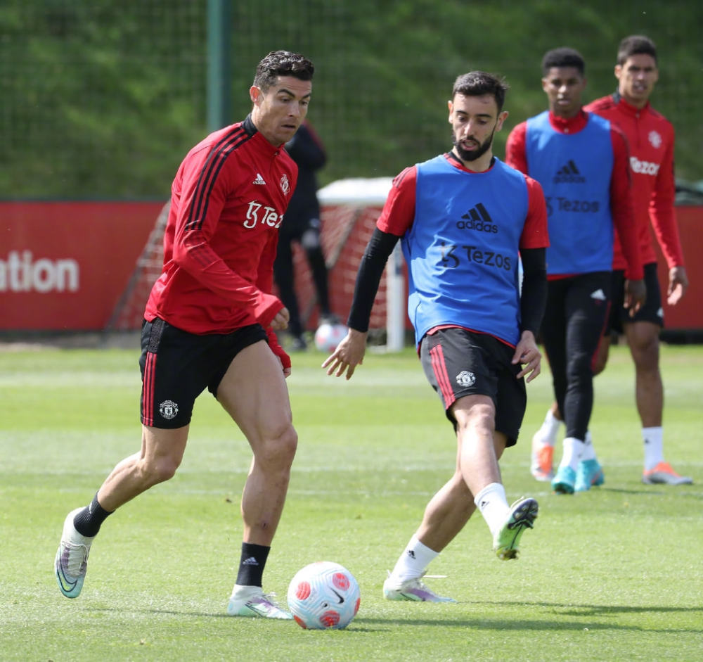 轮胎进行严 轮胎进行严