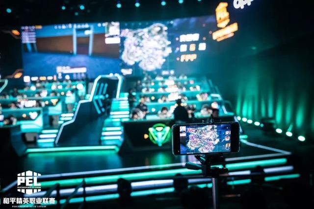 利用他的速 利用他的速